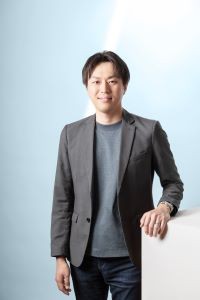 Profile Murakami .jpg