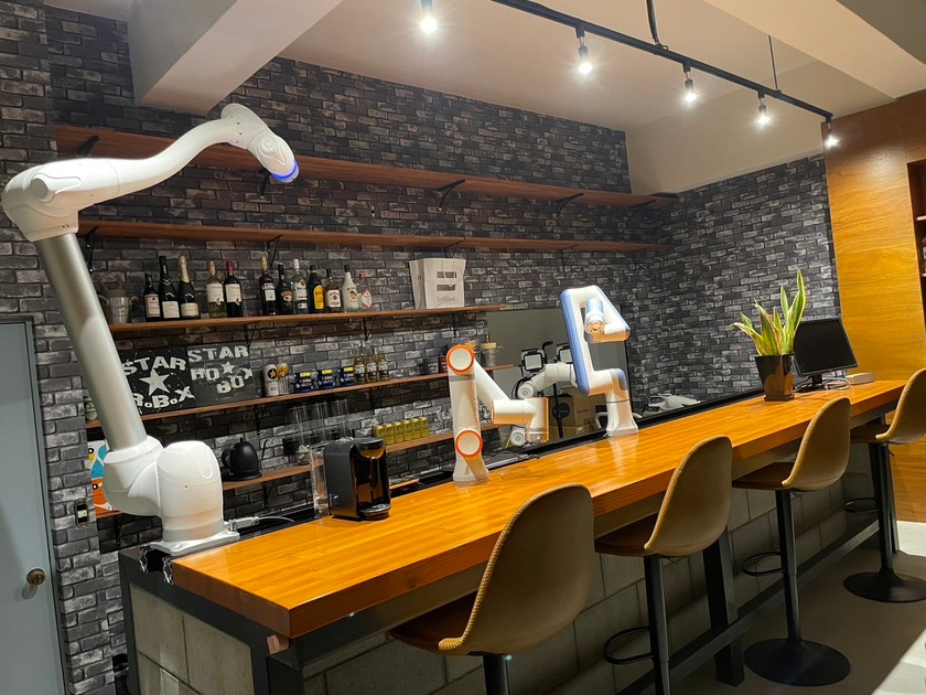 協働ロボット🤖がテーマの学びBAR（しゃべりBAR）・イベント開催後の飲み会🍺【STAR ROBOX🤖】