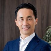 立岩 健二
