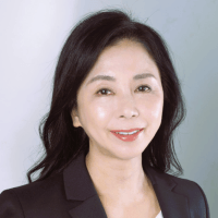浦田 有佳里氏
