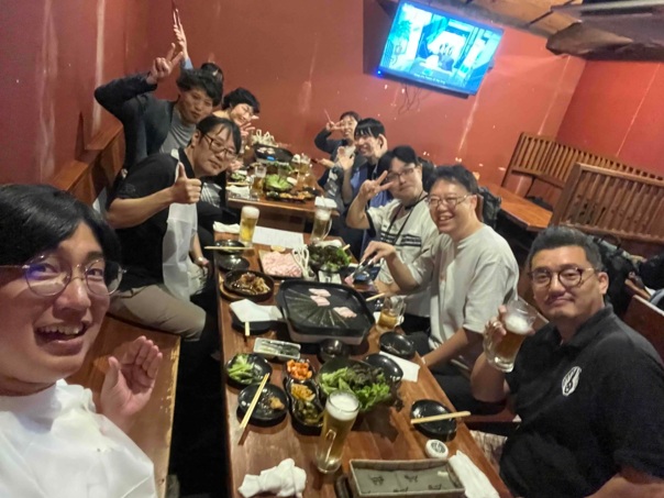 みんなで”うま”い韓国料理を食べる！